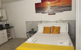 1-Tourist House Bologna-Cefalonia - Self Check-In
